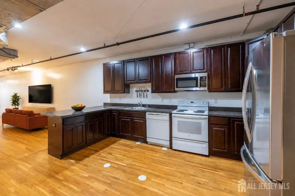 378 George Street #201 New Brunswick, NJ 08901