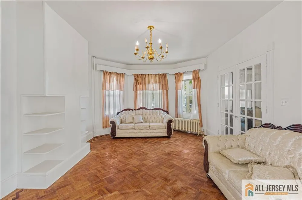 216 Handy Street New Brunswick, NJ 08901