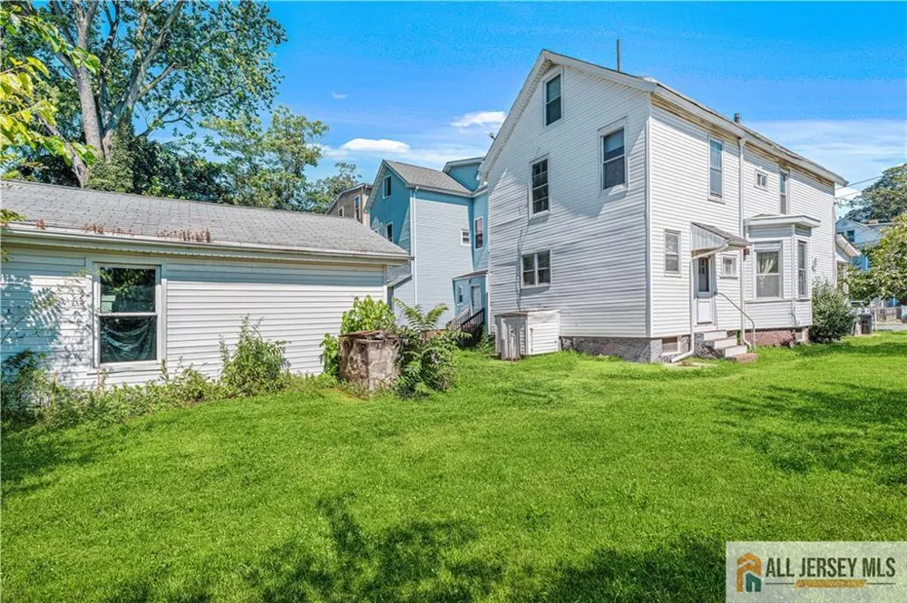 216 Handy Street New Brunswick, NJ 08901