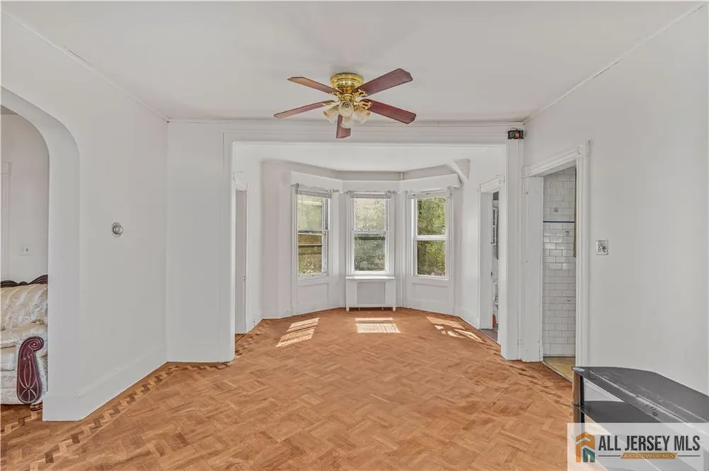 216 Handy Street New Brunswick, NJ 08901