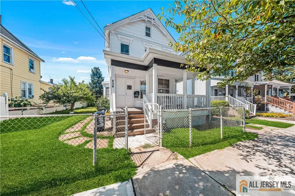 216 Handy Street New Brunswick, NJ 08901