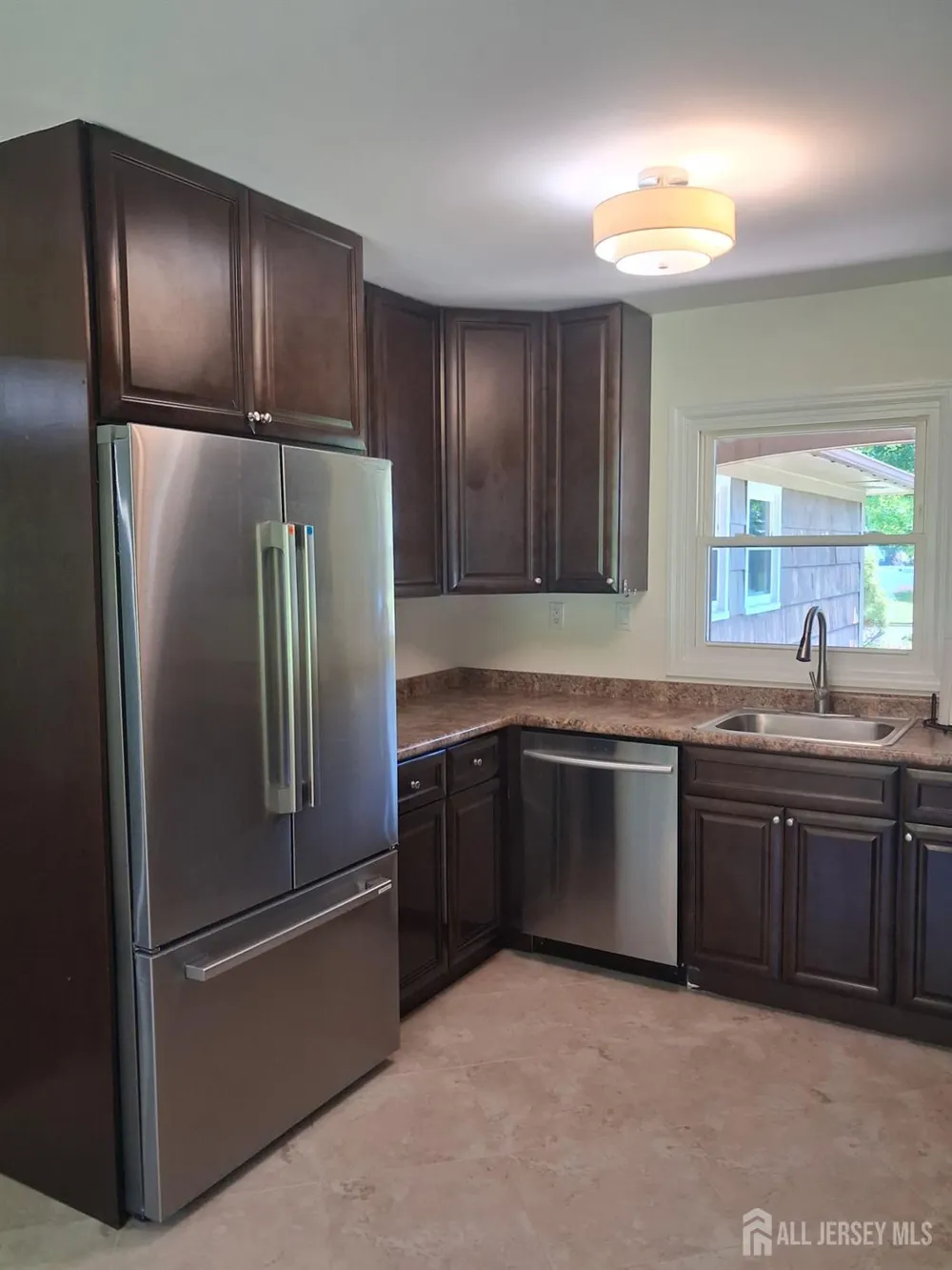 6 Flower Road Franklin Twsp, NJ 08873
