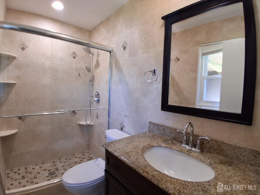 6 Flower Road Franklin Twsp, NJ 08873