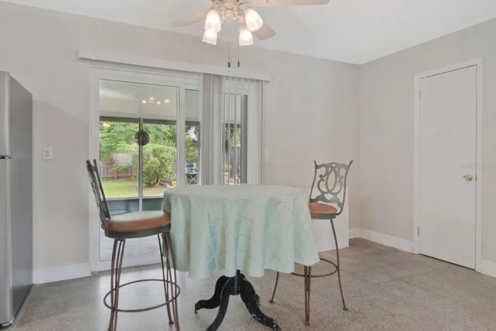 7713 W POWHATAN AVENUE Tampa, FL 33615