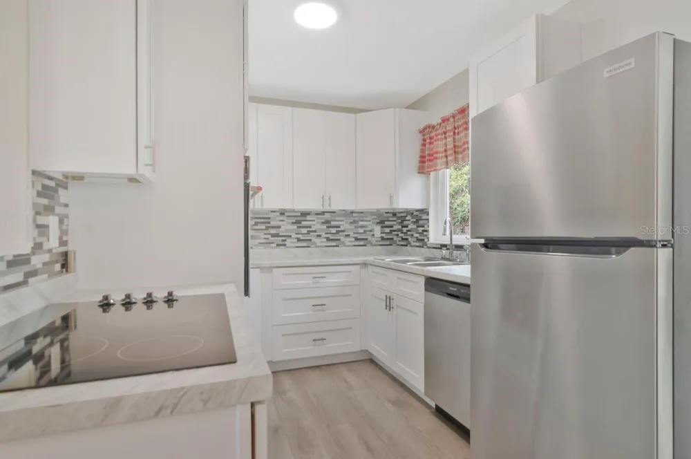 7713 W POWHATAN AVENUE Tampa, FL 33615