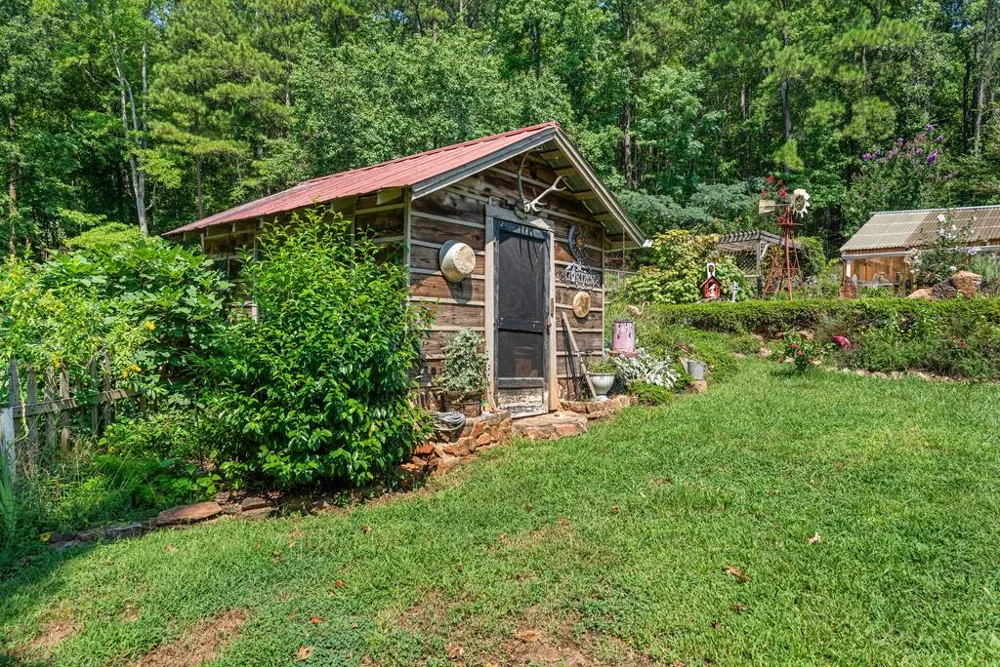 460 Roger Copeland Road Hamilton, GA 31811