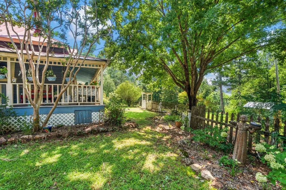 460 Roger Copeland Road Hamilton, GA 31811