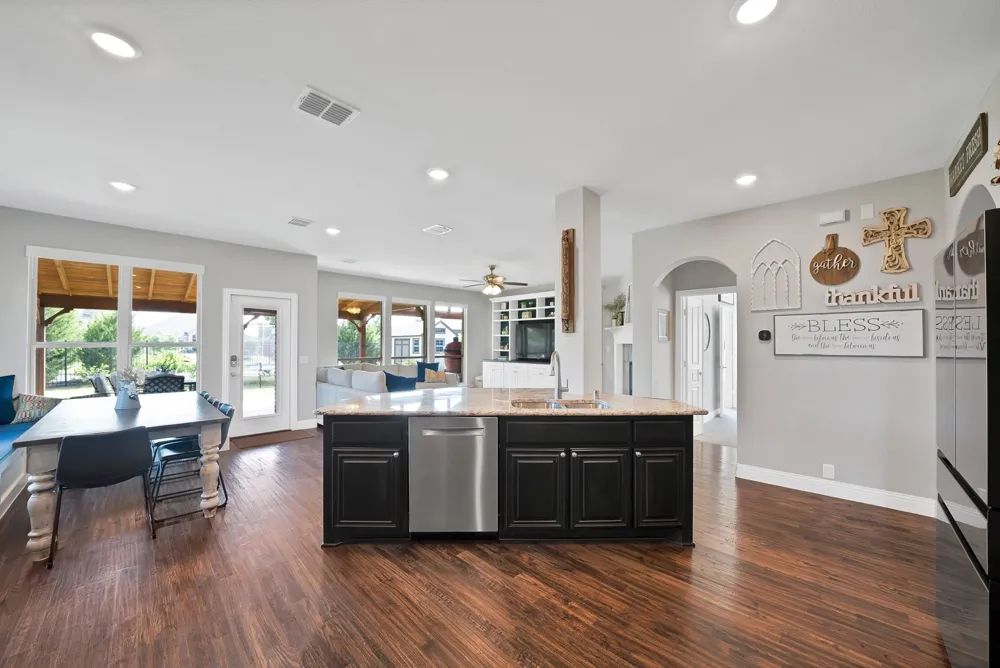 1330 Lantern Faith Drive Wylie, TX 75098