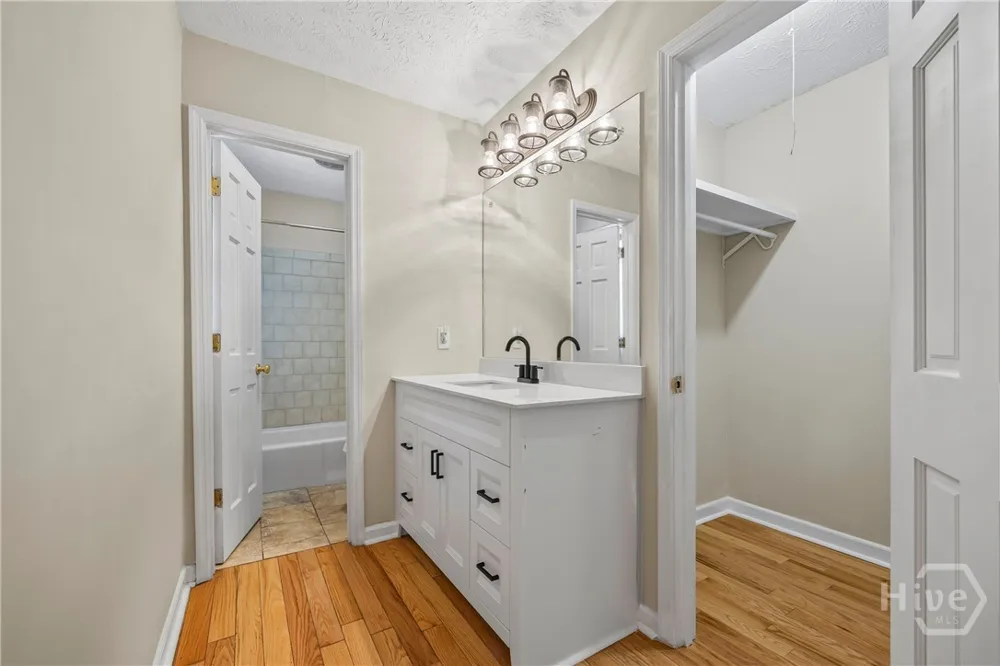 8050 Hog Mountain Road Statham, GA 30666