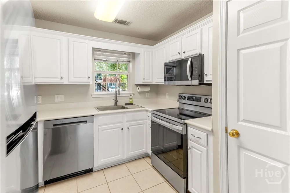 76 Al Henderson Boulevard #G3 Savannah, GA 31419