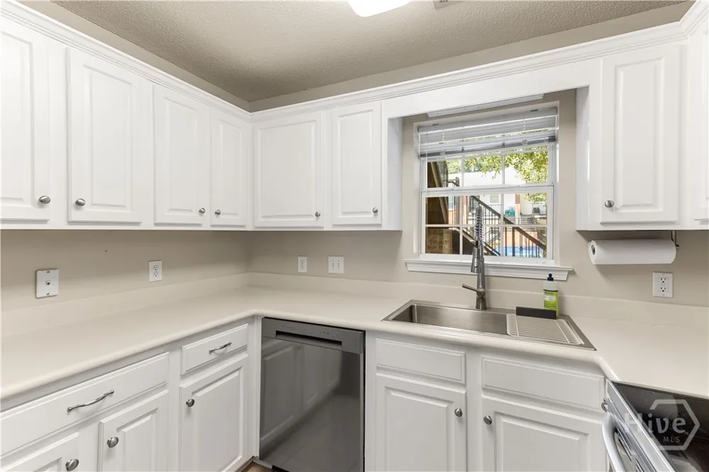76 Al Henderson Boulevard #G3 Savannah, GA 31419