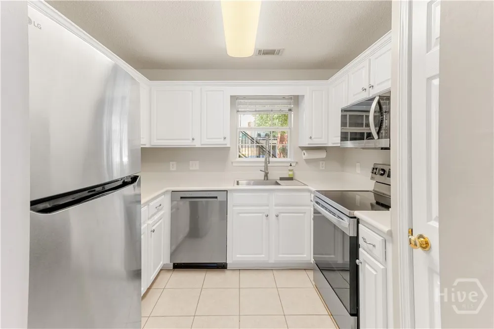 76 Al Henderson Boulevard #G3 Savannah, GA 31419