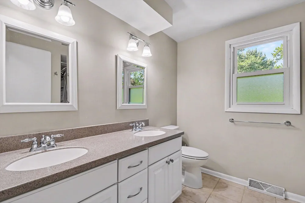3157 Locke Avenue SW Grandville, MI 49418