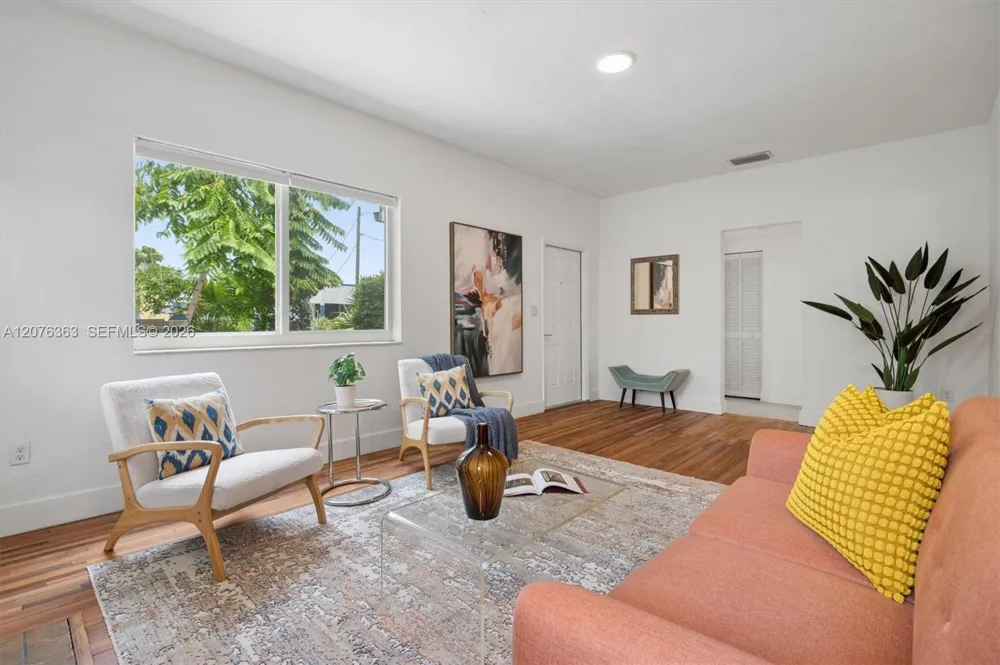 8230 NE 1st Pl Miami, FL 33138