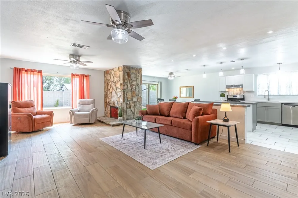 105 S Cimarron Road Las Vegas, NV 89145