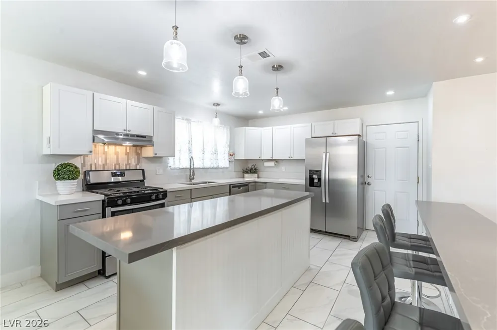 105 S Cimarron Road Las Vegas, NV 89145