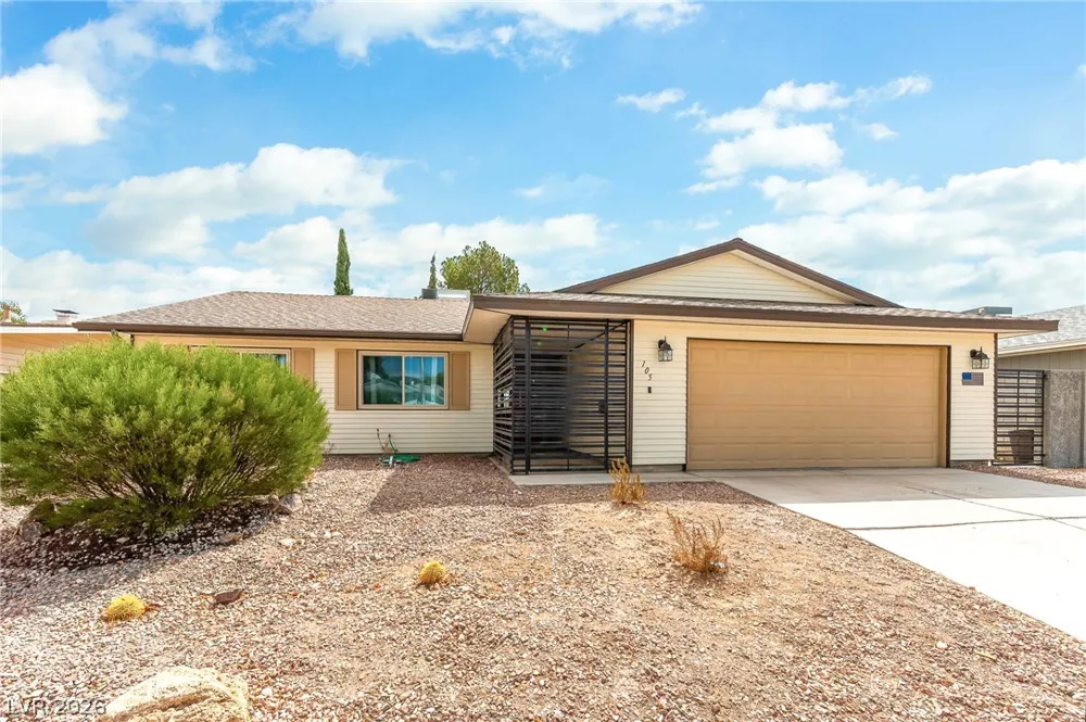 105 S Cimarron Road Las Vegas, NV 89145
