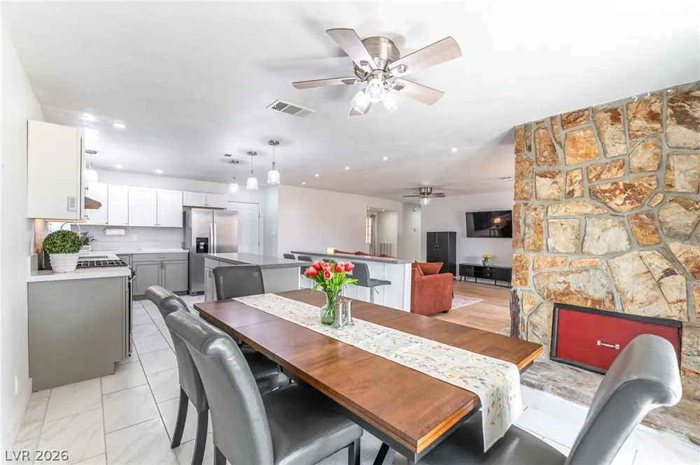 105 S Cimarron Road Las Vegas, NV 89145
