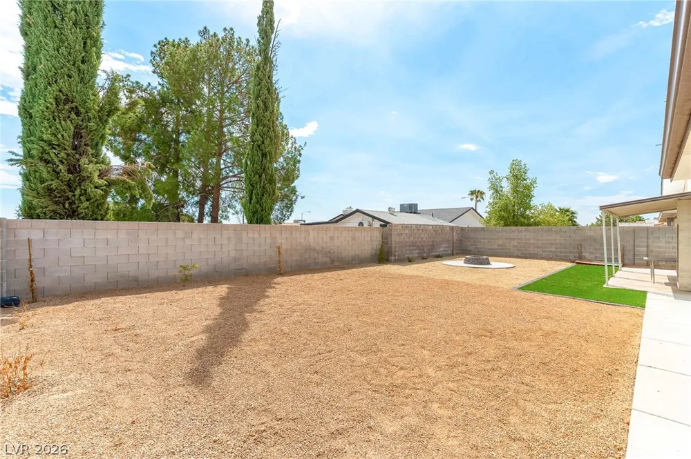 105 S Cimarron Road Las Vegas, NV 89145