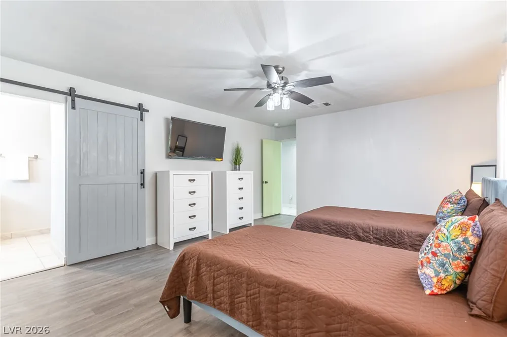 105 S Cimarron Road Las Vegas, NV 89145