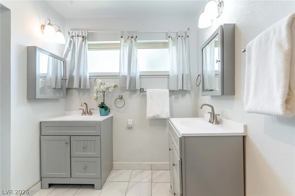 105 S Cimarron Road Las Vegas, NV 89145