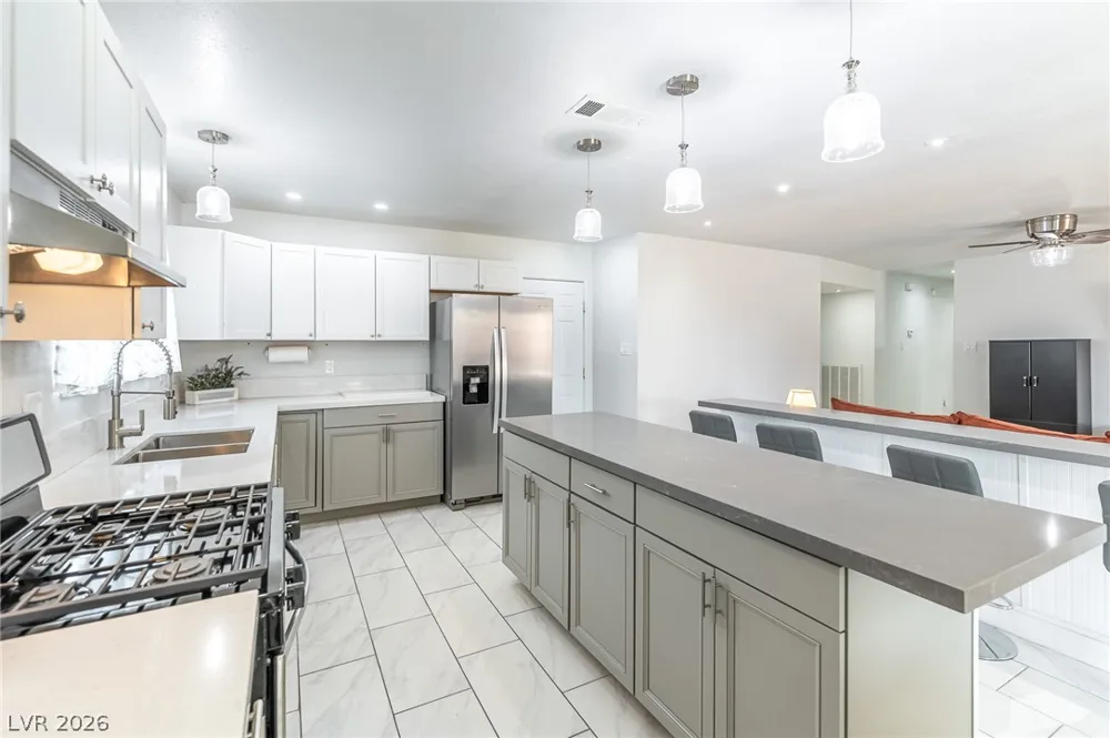 105 S Cimarron Road Las Vegas, NV 89145