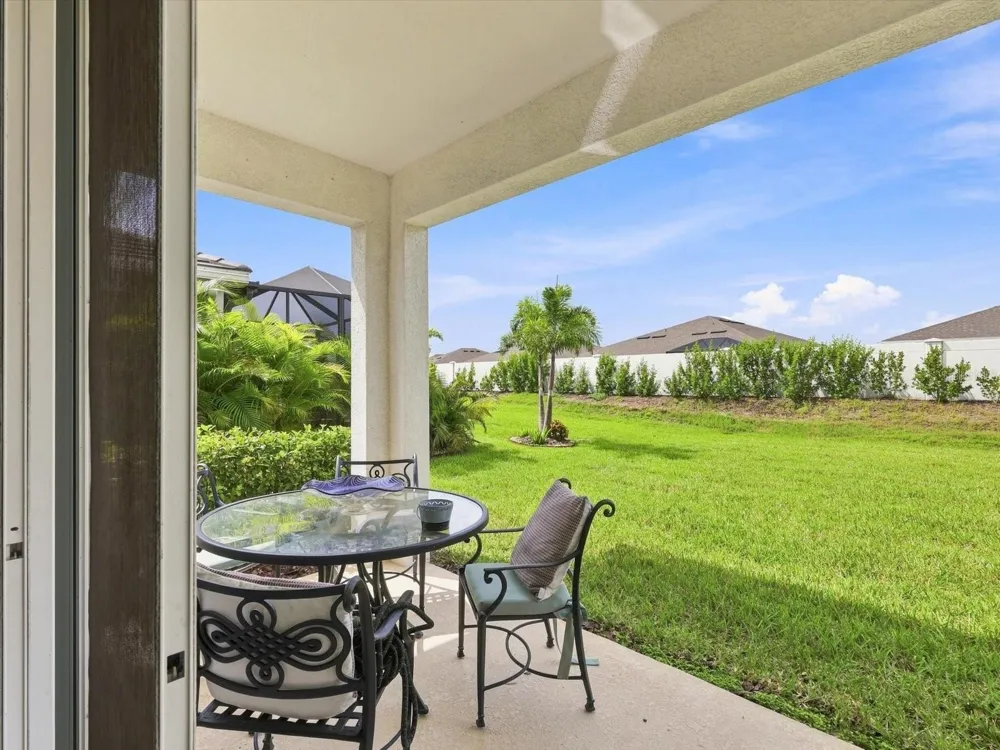 18306 CROPSIDE TRAIL Bradenton, FL 34211