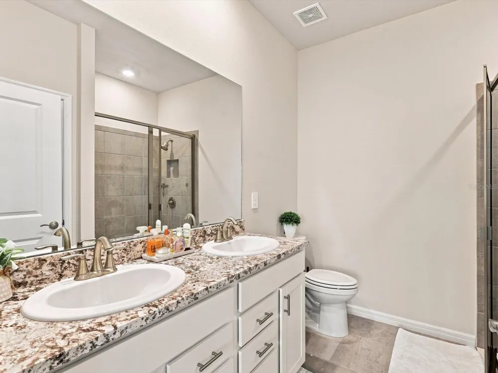 18306 CROPSIDE TRAIL Bradenton, FL 34211