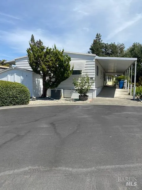 91 Sequoia Circle Santa Rosa, CA 95403