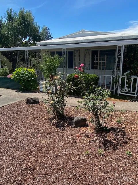 91 Sequoia Circle Santa Rosa, CA 95403