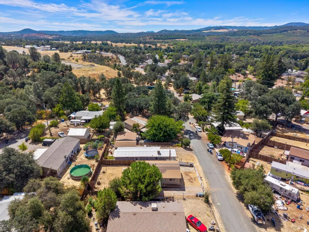 6153 James Street Clearlake, CA 95422