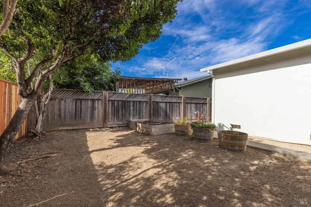 3125 Montclair Avenue Napa, CA 94558