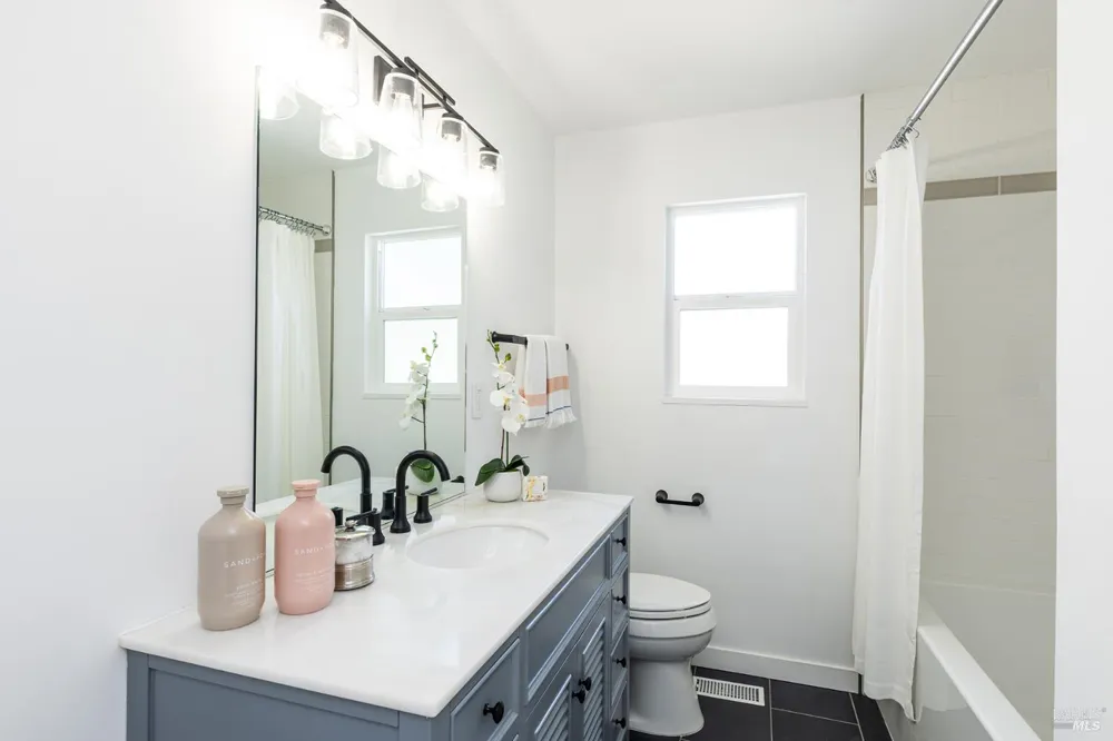 3125 Montclair Avenue Napa, CA 94558
