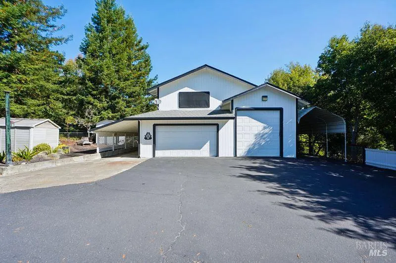 822 Robinson Road Sebastopol, CA 95472