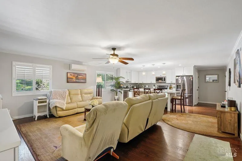 822 Robinson Road Sebastopol, CA 95472