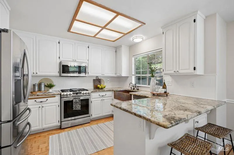 822 Robinson Road Sebastopol, CA 95472