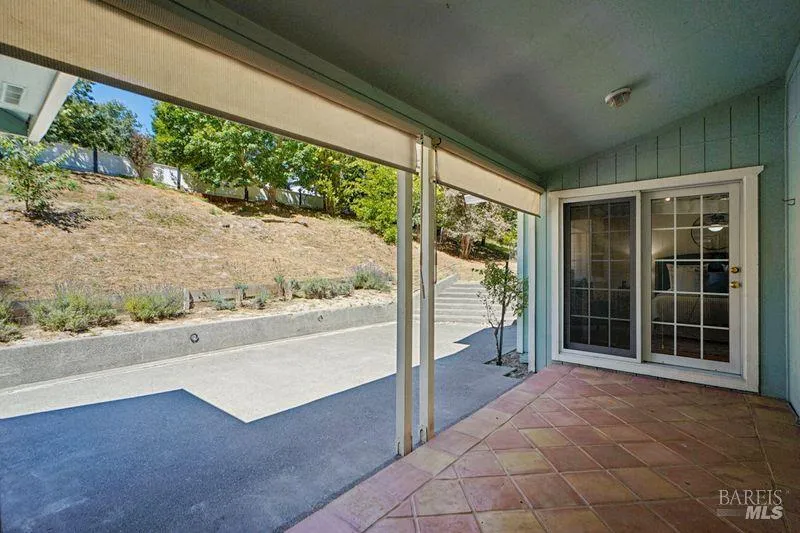 822 Robinson Road Sebastopol, CA 95472