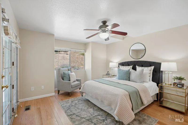 822 Robinson Road Sebastopol, CA 95472