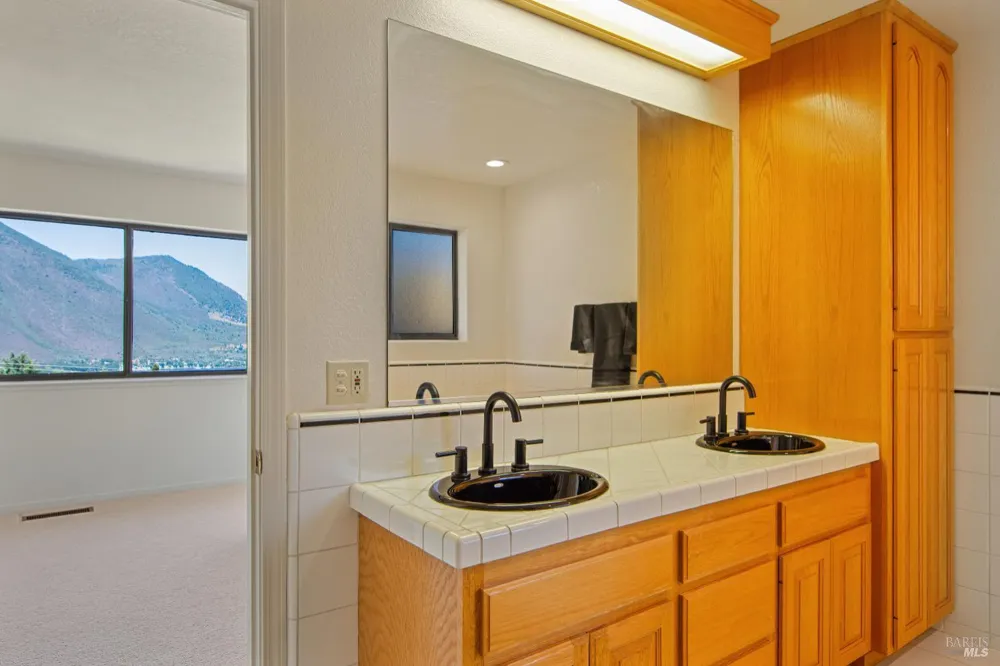 11087 Fairway Drive Kelseyville, CA 95451