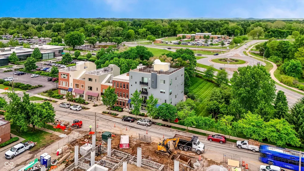 1030 Jackson Street Columbus, IN 47201