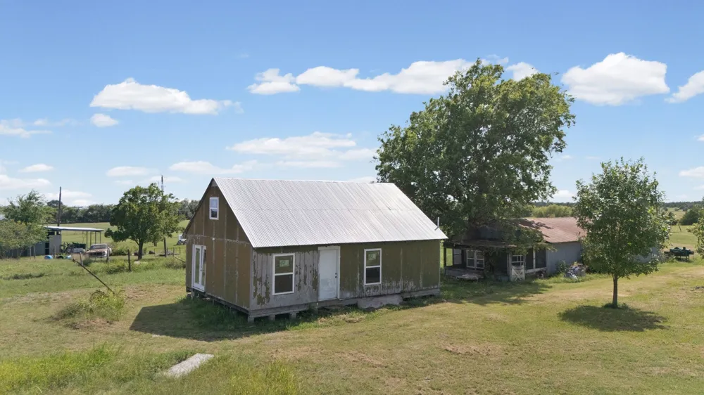 759 COUNTY ROAD 2738 Caddo Mills, TX 75135