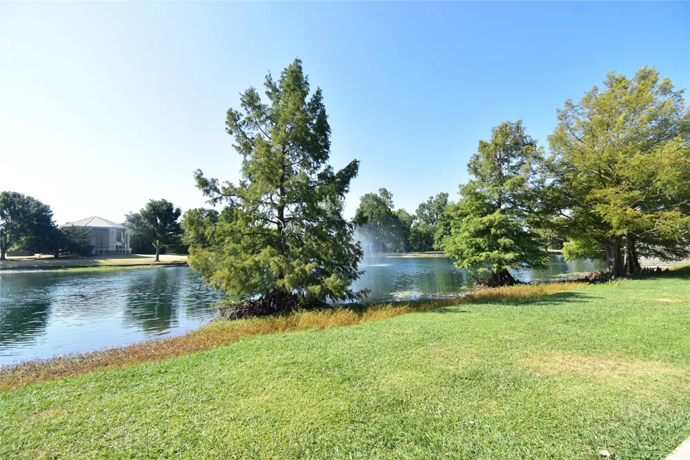 1109 Shadow Lakes Boulevard Allen, TX 75002