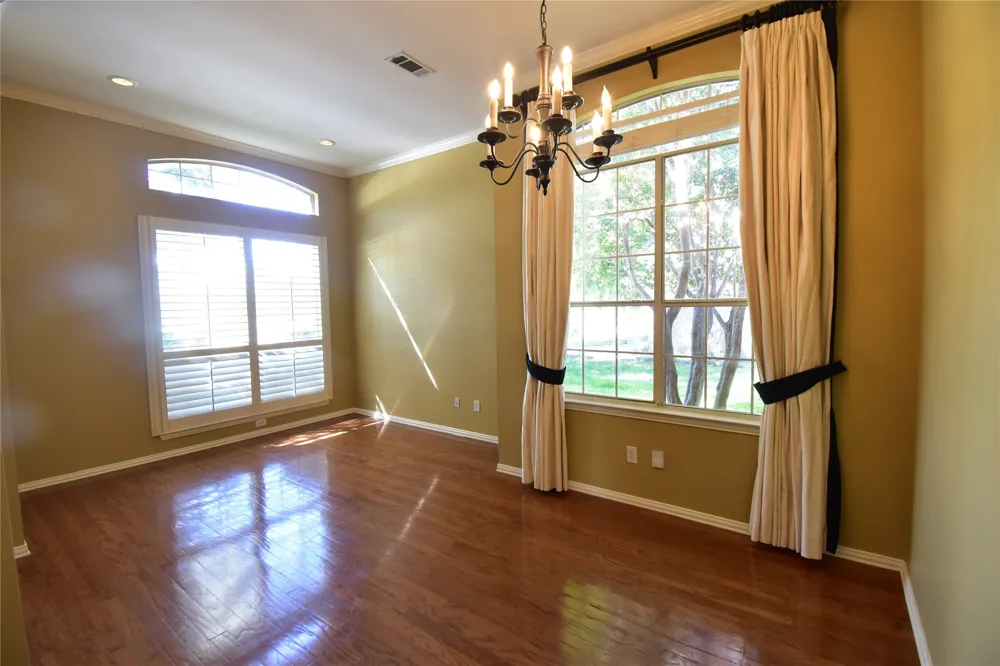 1109 Shadow Lakes Boulevard Allen, TX 75002