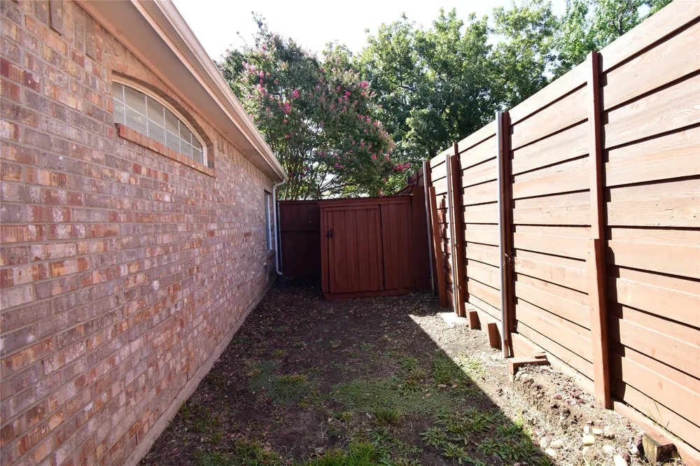 1109 Shadow Lakes Boulevard Allen, TX 75002