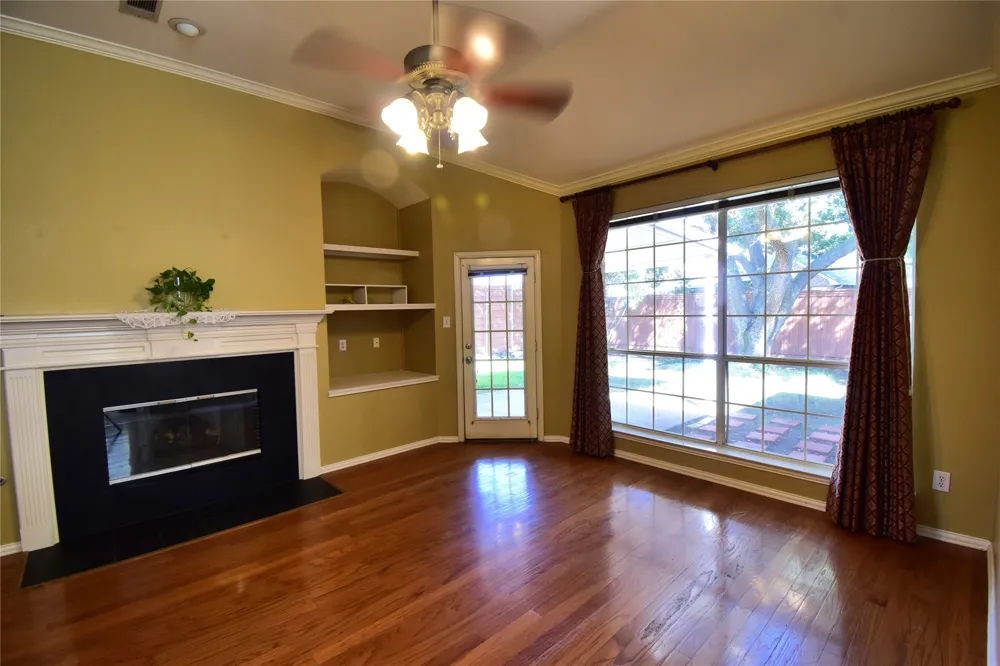 1109 Shadow Lakes Boulevard Allen, TX 75002