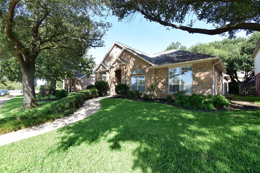 1109 Shadow Lakes Boulevard Allen, TX 75002