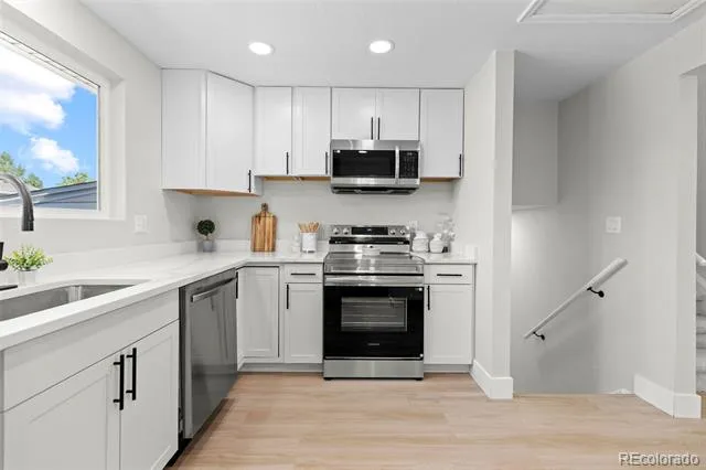 1077 S Joplin Way Aurora, CO 80017