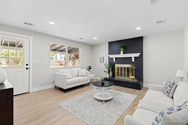 1077 S Joplin Way Aurora, CO 80017