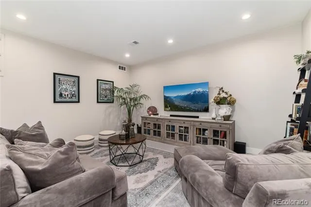 3271 S Sherman Street Englewood, CO 80113