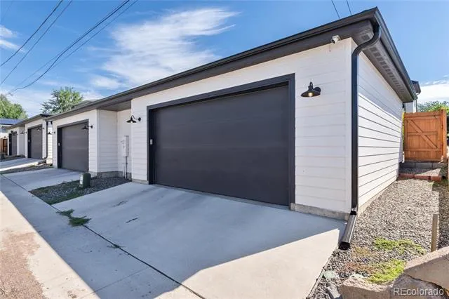 3271 S Sherman Street Englewood, CO 80113